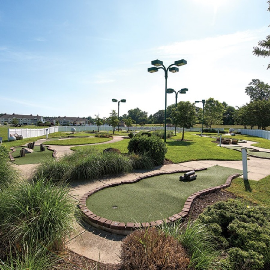 Everyone will love the on site mini golf!